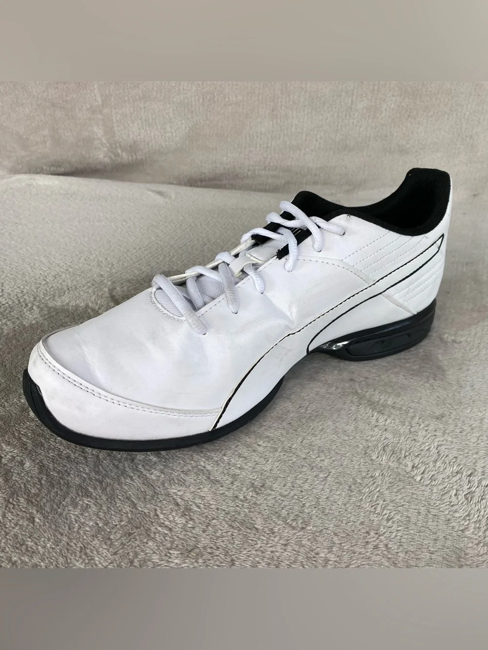 PUMA Super Levitate White Black Leather Mens Size 11 Running Shoes 190974-01 NEW